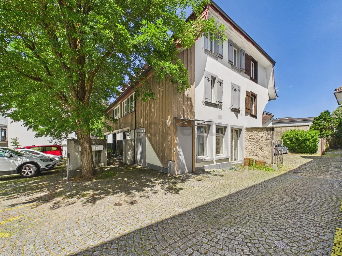 Haus und umgebung; blick, tageslicht
