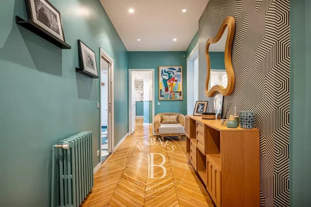 Other; wood floor, natural light, modern style