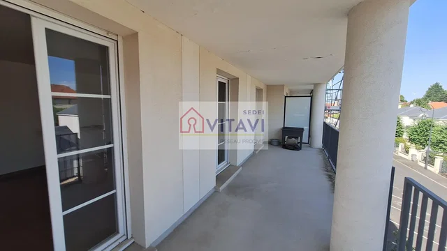 Balkon; výhled, přirozené světlo
