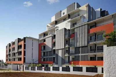 Casa e arredores