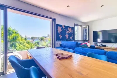 Living room; view, natural light