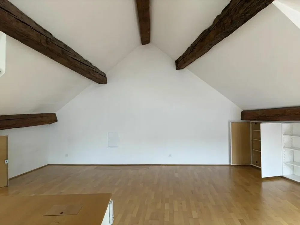 Kinderzimmer; holzbalken, holzboden