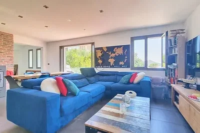 Living room; natural light, modern style
