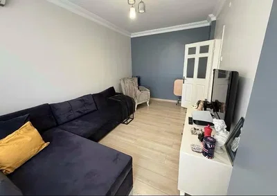 Wohnzimmer; holzboden, tageslicht, moderner stil