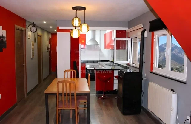 Cozinha; vista, eletrodomésticos, luz natural