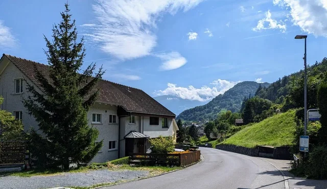 Haus und umgebung; blick, tageslicht