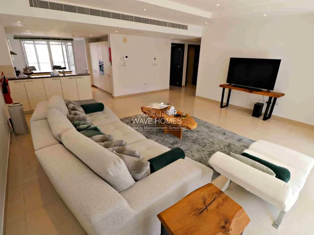Living room; natural light, wood floor, modern style