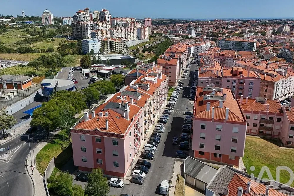 Dům a okolí