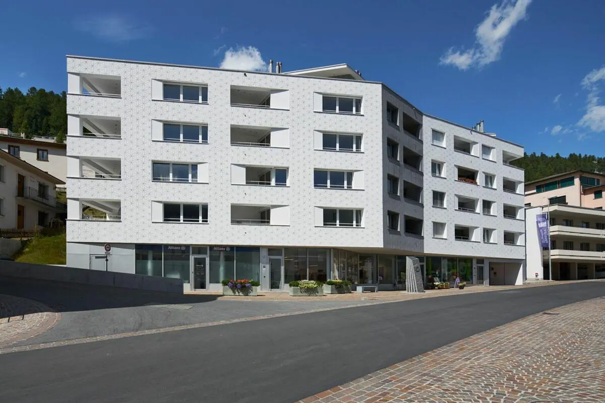 House and surroundings