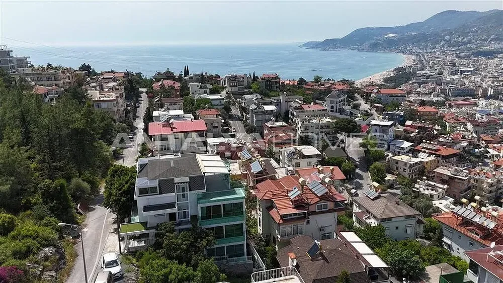 Kuća i okolina; pogled, prirodno svjetlo