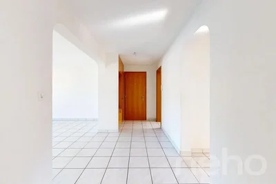 Autre; carrelage, lumière naturelle