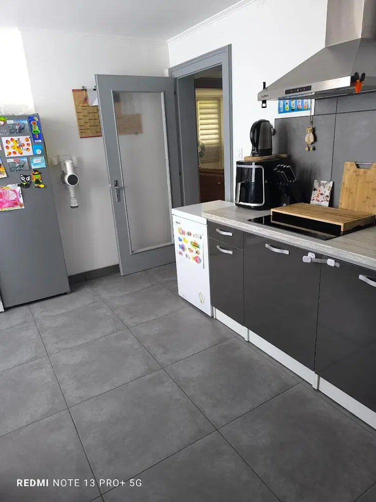 Cuisine; carrelage, électroménager