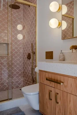 Badezimmer; renoviert, tageslicht