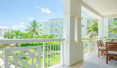 Balkon; uitzicht, natuurlijk licht, moderne stijl