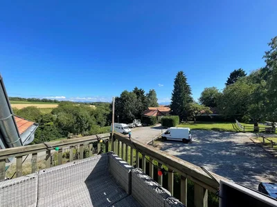 Balcony; view, natural light