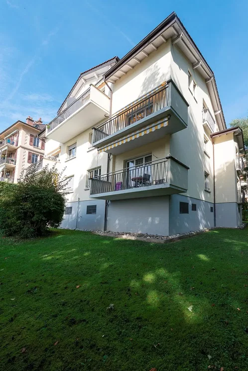 House and surroundings