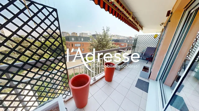 Balkon; pločice, pogled