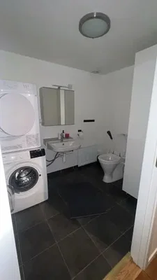 Toalet; pločice