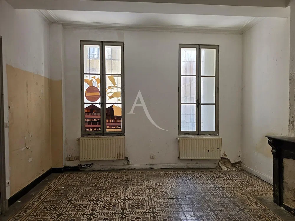 Overig; renovatie nodig, tegelvloer
