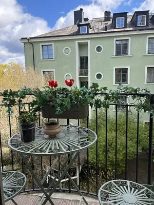 Balkon; doğal ışık, manzara