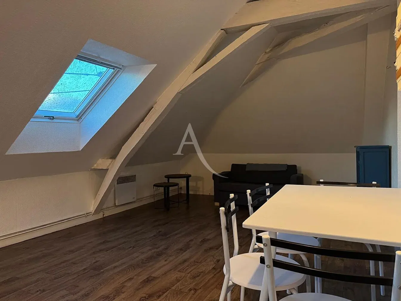 Kids room; wood floor, natural light