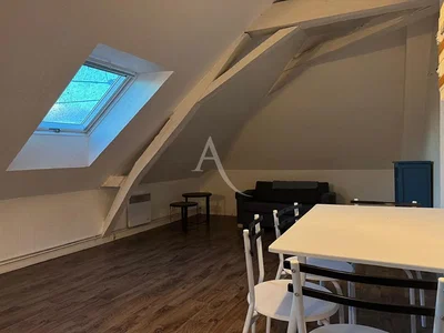 Kids room; wood floor, natural light