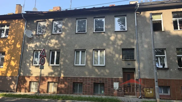 House and surroundings