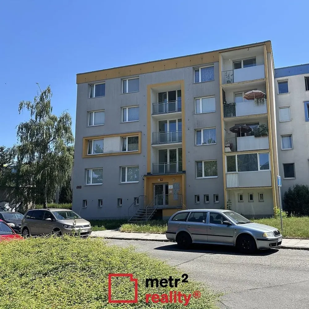 Dům a okolí