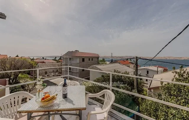 Terraço; vista, luz natural