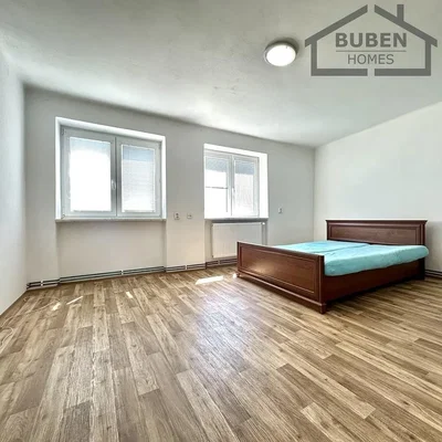 Chambre; parquet, lumière naturelle