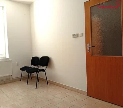 Остало; плочице, природно светло