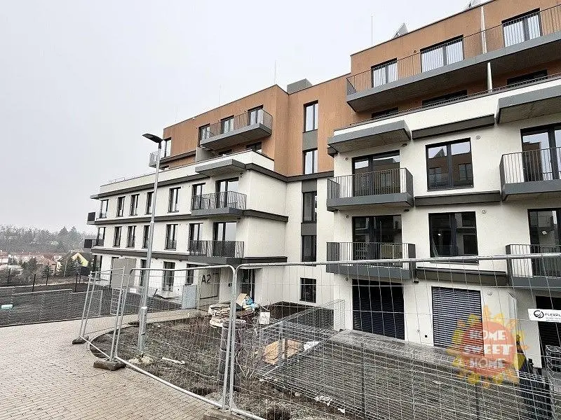 House and surroundings