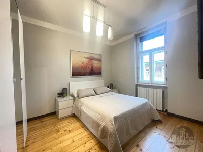 Chambre; parquet, lumière naturelle
