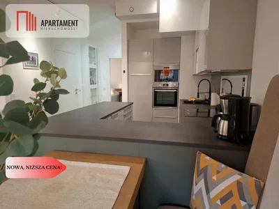 Kitchen; kitchen appliances, natural light