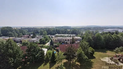 Haus und umgebung; blick, tageslicht
