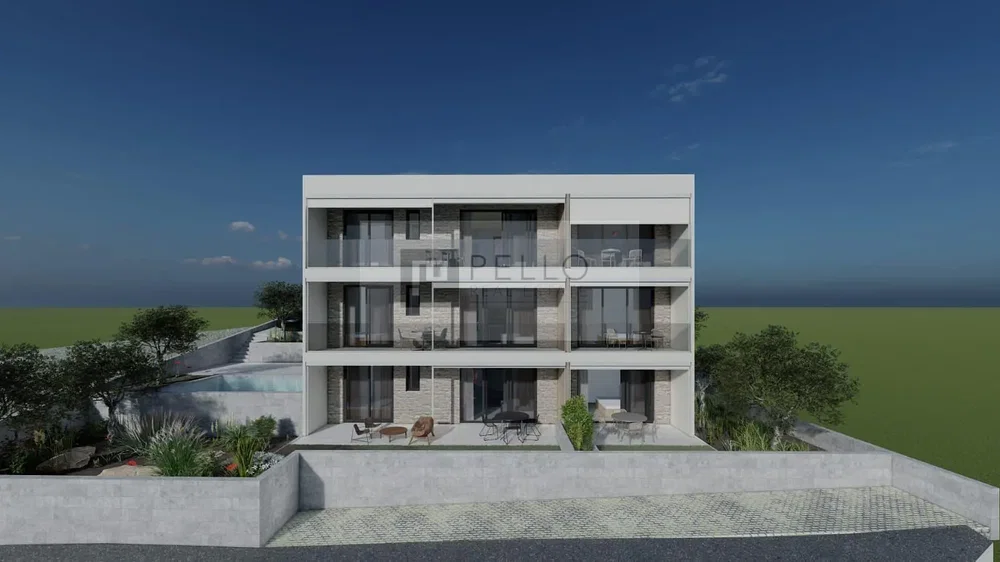 Casa y alrededores; vista, luz natural