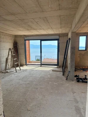 Sonstiges; renovierungsbedürftig, tageslicht, blick
