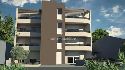 Casa y alrededores