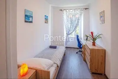 Schlafzimmer; tageslicht, moderner stil