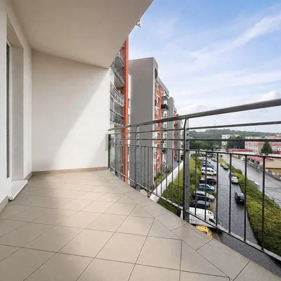 Balkon; manzara, fayans zemin