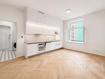 Küche; küchengeräte, holzboden, tageslicht, renoviert