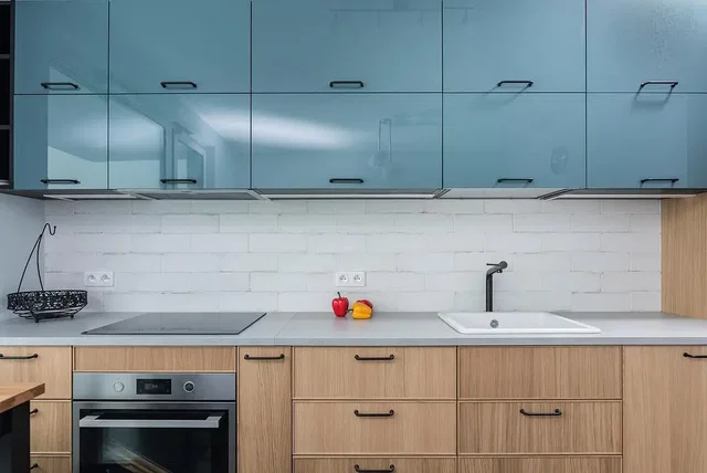 Kitchen; kitchen appliances, renovated, natural light