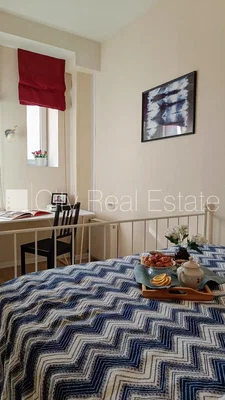 Bedroom; natural light, modern style