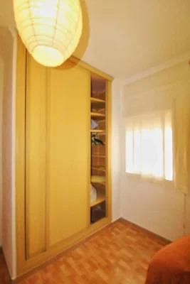 Chambre; parquet, lumière naturelle
