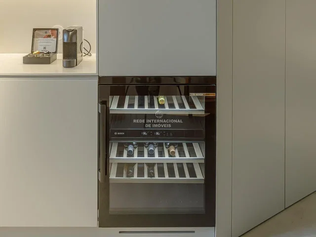 Kuchyně; kuchyňské spotřebiče