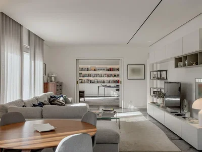 Woonkamer; natuurlijk licht, moderne stijl, houten vloer