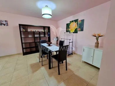 Остало; плочице, природно светло