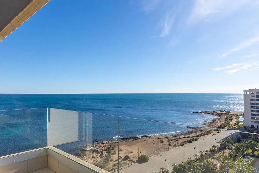 Balcony; view, natural light