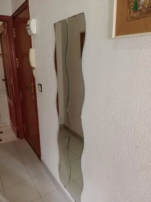 Garderobe; fliesenboden