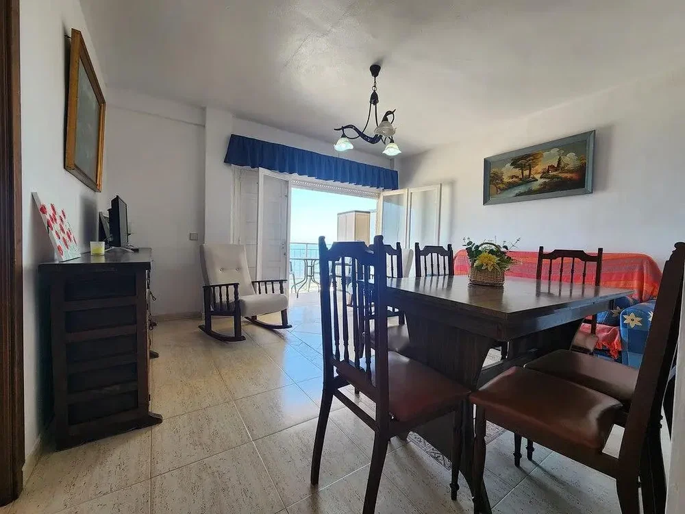 Wohnzimmer; blick, tageslicht, moderner stil
